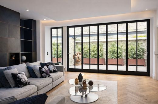 Luxus-Haus in Bordeaux, Gironde