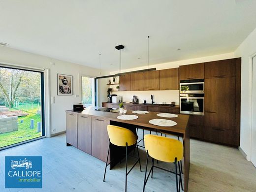 Πολυτελή κατοικία σε Ludon-Médoc, Gironde