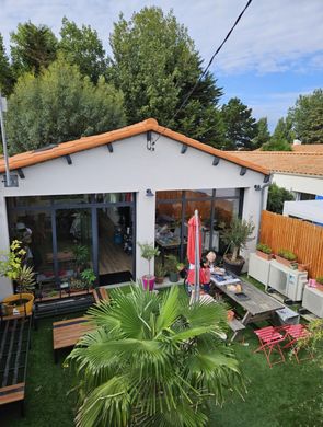 Casa di lusso a Les Sables-d'Olonne, Vandea