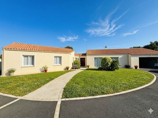 Luxury home in Les Sables-d'Olonne, Vendée