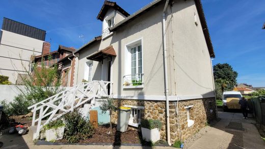 Luxus-Haus in Villejuif, Val-de-Marne