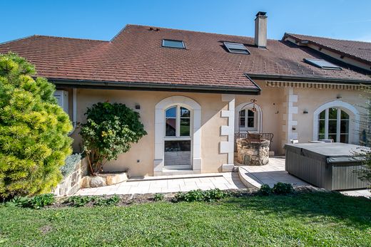 Πολυτελή κατοικία σε Cernex, Haute-Savoie
