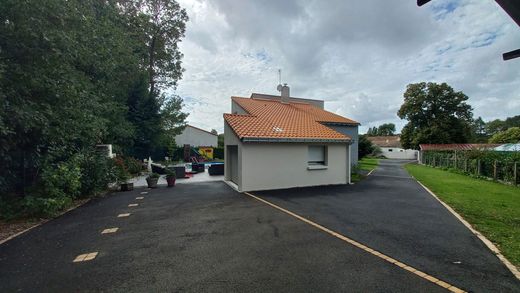 Luxury home in Basse-Goulaine, Loire-Atlantique