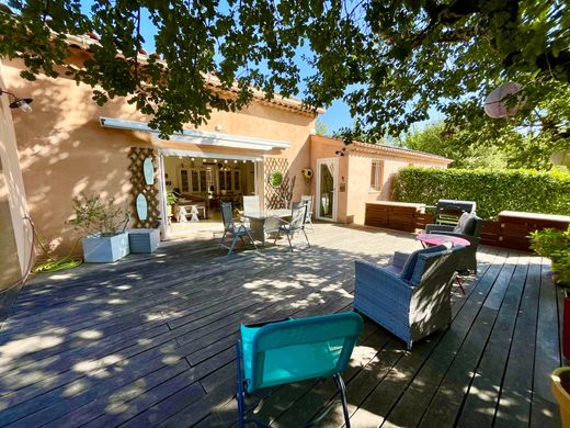 Luxury home in Les Arcs, Var