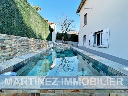 Luxe woning in Cagnes-sur-Mer, Alpes-Maritimes