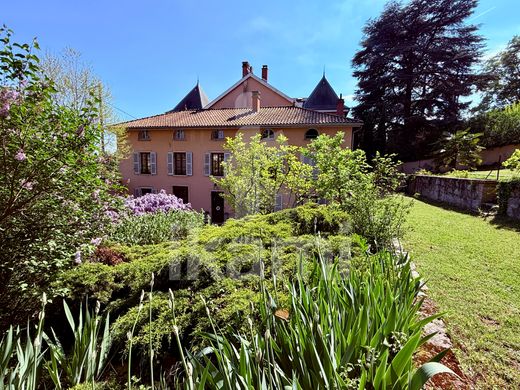 Maison de luxe à Saint-Genis-Laval, Rhône