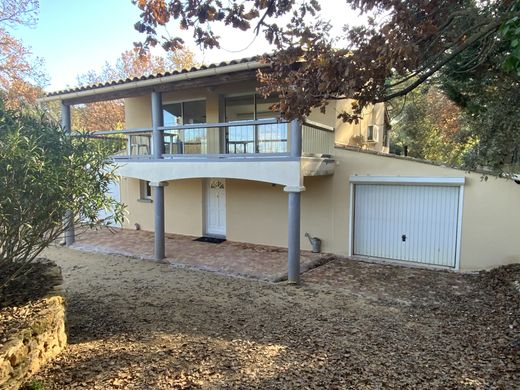 Luxe woning in Uzès, Gard