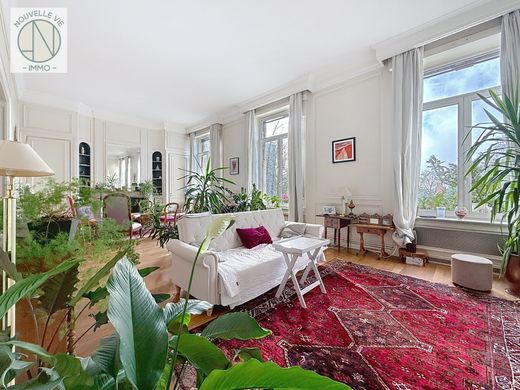 아파트 / Lille, North