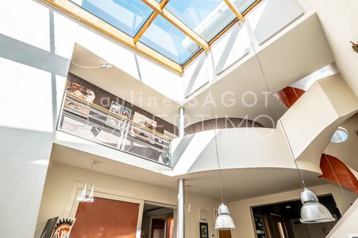 Luxury home in Courbevoie, Hauts-de-Seine