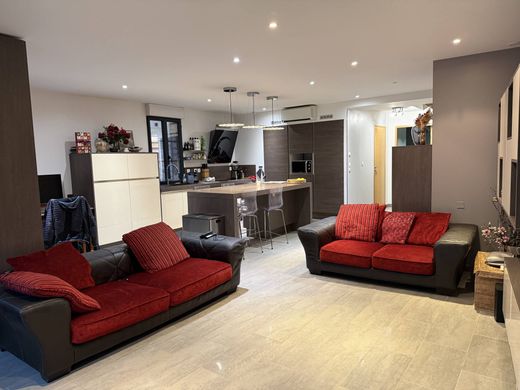 Duplex in Osny, Val d'Oise