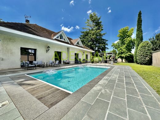 Maison de luxe à Bourgoin-Jallieu, Isère