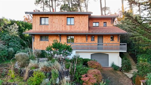 Villa in La Teste-de-Buch, Gironde