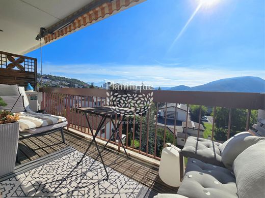 复式住宅  Annemasse, Haute-Savoie