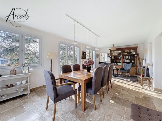 Luxury home in Montivilliers, Seine-Maritime