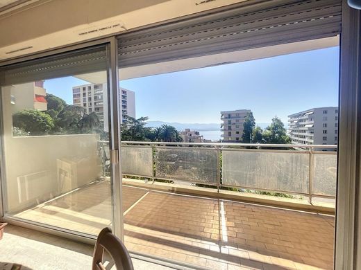 Daire Ajaccio, South Corsica