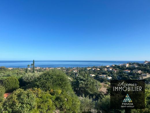 빌라 / Saint-Aygulf, Var