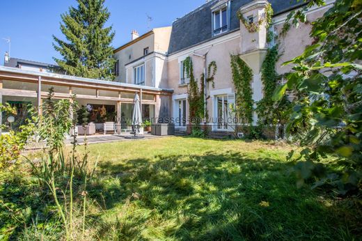 Luxury home in Fontenay-sous-Bois, Val-de-Marne