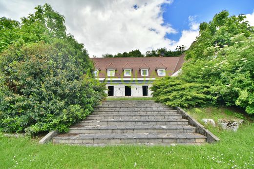 Casa de lujo en Saint-Victor-de-Cessieu, Isere