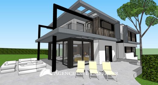 Land in Rueil-Malmaison, Hauts-de-Seine