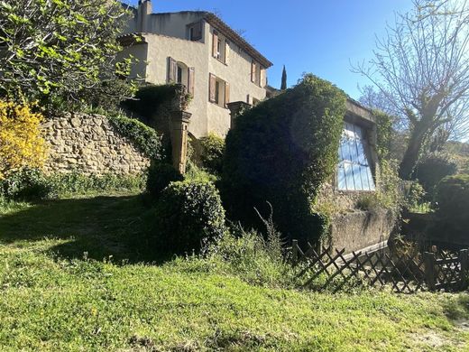 Luxury home in Vaugines, Vaucluse