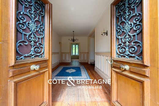 Casa di lusso a Plœuc-sur-Lié, Côtes-d'Armor