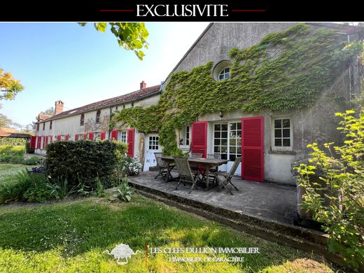 Luxe woning in Moret-sur-Loing, Seine-et-Marne