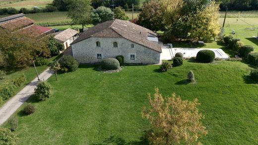 Luxury home in Marmande, Lot-et-Garonne