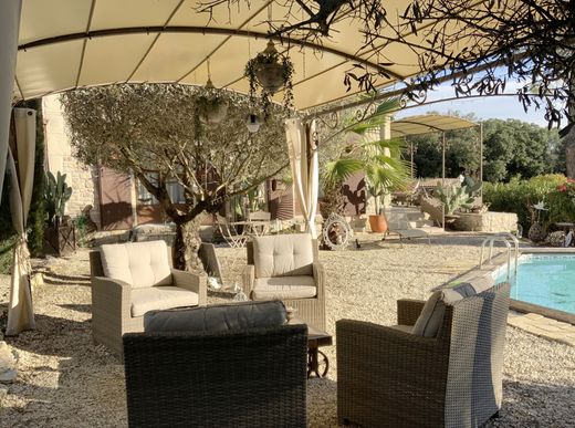 Casa de lujo en Uzès, Gard