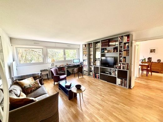 Apartment / Etagenwohnung in Charenton-le-Pont, Val-de-Marne