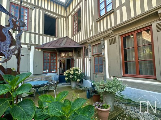 Luxe woning in Pont-l'Évêque, Calvados