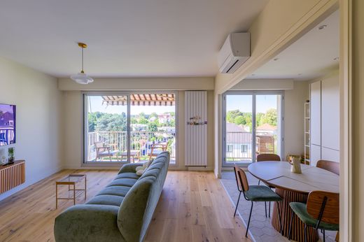 Apartment in Saint-Maur-des-Fossés, Val-de-Marne