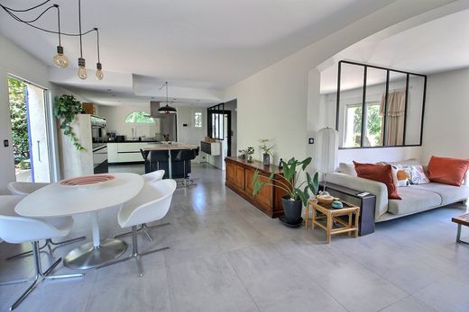 Villa en Saint-Mathieu-de-Tréviers, Herault