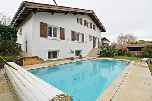 Maison de luxe à Bayonne, Pyrénées-Atlantiques