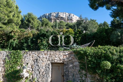 Luxury home in Cassis, Bouches-du-Rhône