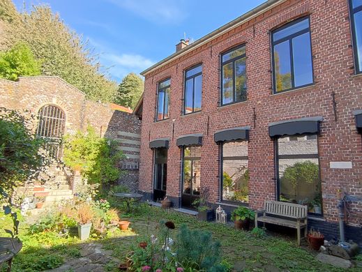 منزل ﻓﻲ Cassel, North