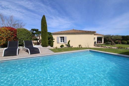 Villa in Saint-Saturnin-lès-Avignon, Vaucluse