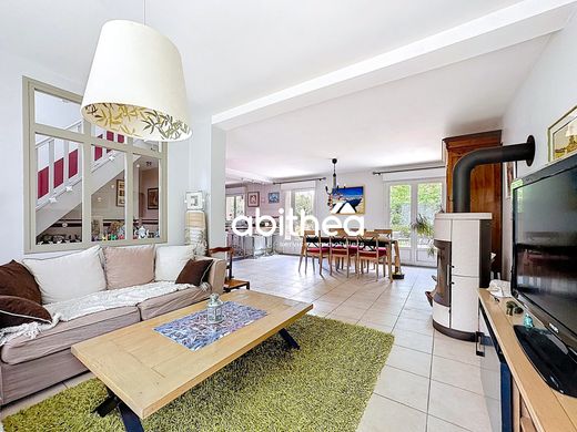 Luxe woning in Beaurains, Pas-de-Calais