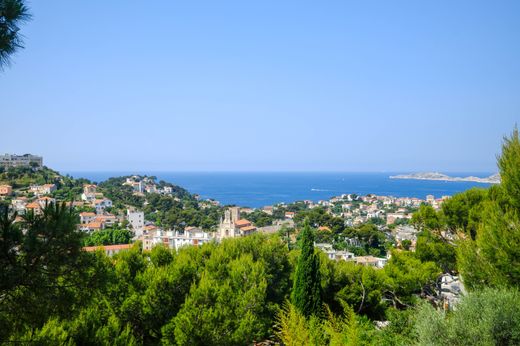 Villa Marsilya, Bouches-du-Rhône