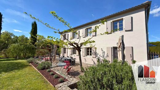 Luxury home in Vourles, Rhône