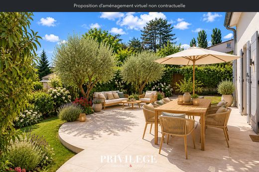 Luxury home in Saint-Didier-au-Mont-d'Or, Rhône