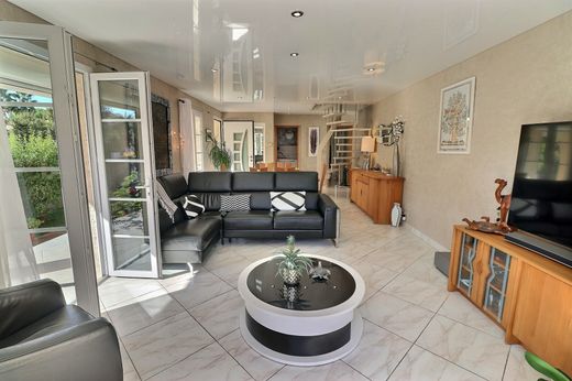 豪宅  Lattes, Hérault