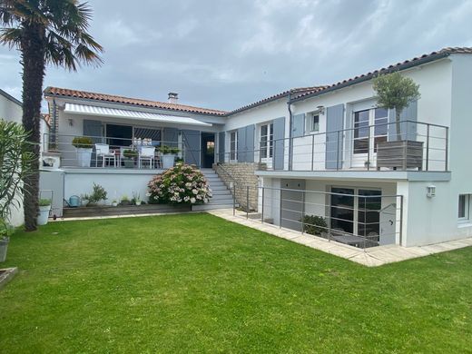 Maison de luxe à La Flotte, Charente-Maritime