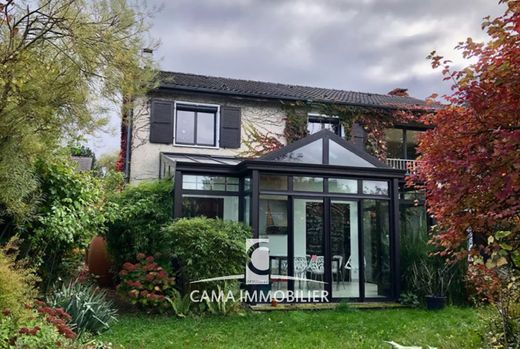 Casa de lujo en Buc, Yvelines