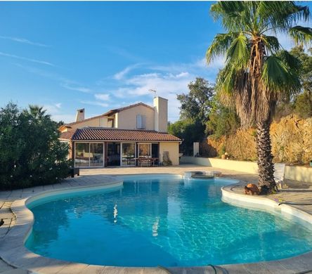 Villa a La Londe-les-Maures, Var