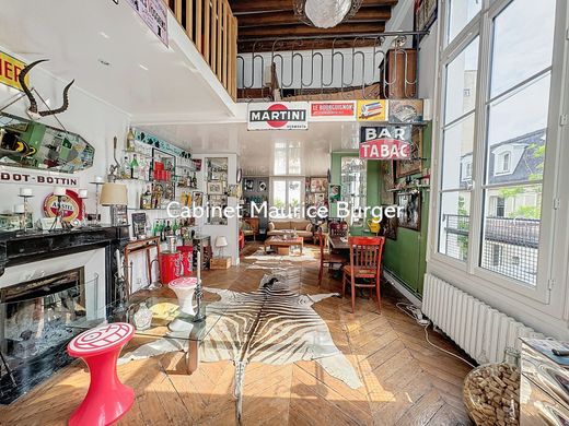 Apartment in Champs-Elysées, Madeleine, Triangle d’or, Paris