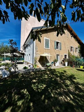 Casa de lujo en Ville-la-Grand, Alta Saboya