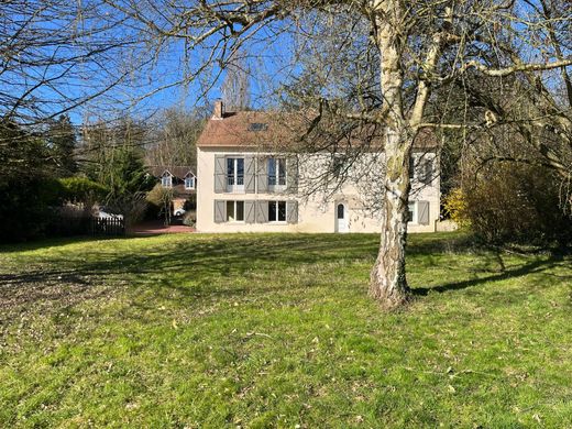Luxury home in Maffliers, Val d'Oise