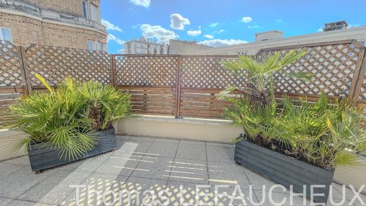 Apartment in Bois-Colombes, Hauts-de-Seine