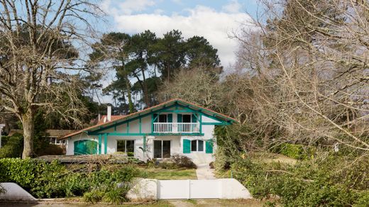 Luxury home in Capbreton, Landes