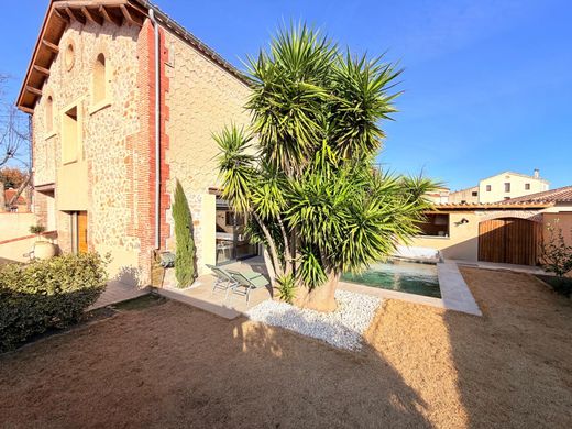 ﻓﻴﻼ ﻓﻲ Thuir, Pyrénées-Orientales